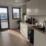 Espace cuisine aménagée pour les étudiants dans le centre de formation Cetalion à Clermont-Ferrand